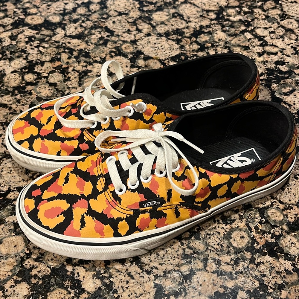 Leopard Vans